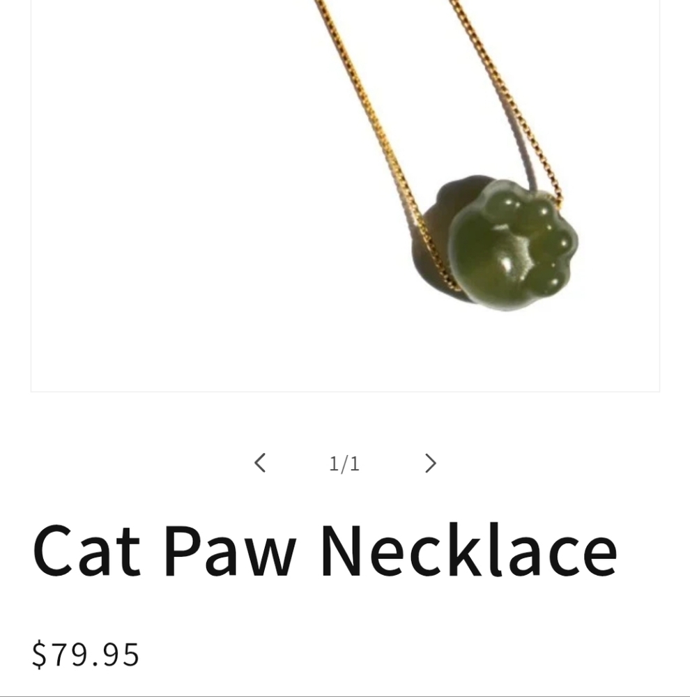 Elegant Green Stone Pendant Necklace